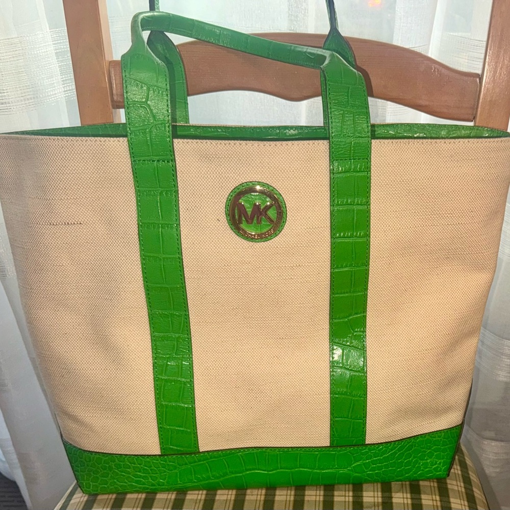 Michael Kors Vibrant Green and Cream Tote